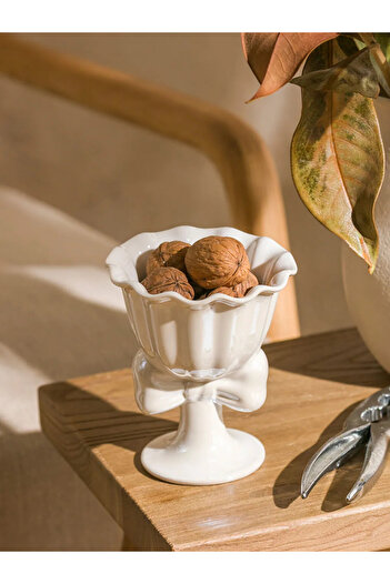 LC Waikiki Lcw Home White Bow Ceramic Footed Bowl 12 cm