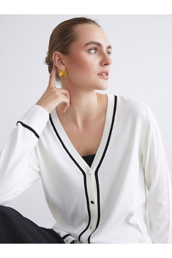 LC Waikiki Ecru V-Neck Women's Knitwear Cardigan