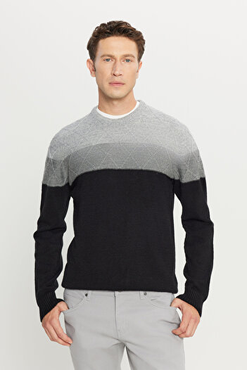 AC&Co / Altınyıldız Classics Men's Grey-Black Colorblock Pattern Warm Sweater - Crew Neck, Standard Fit