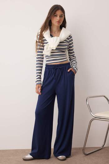 Trendyol Collection Navy Blue Seasonal Wide Leg/Flared Leg Detailed Stretch Knitted Sweatpants Twoaw26Ea00005