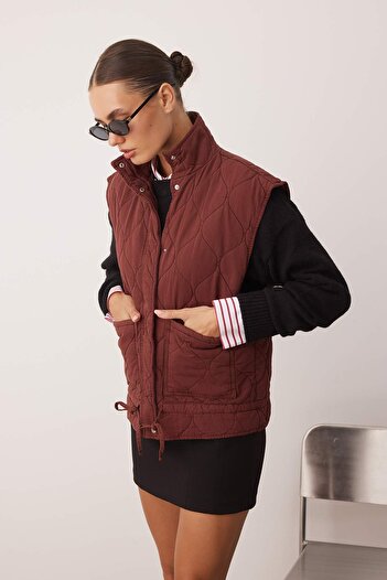 Trendyol Collection Brown Oversize Vest Twoaw26Ye00032