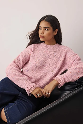 Trendyol Collection Pulover de tricotaj cu garnitură din dantelă cu croială largă Nopeli roz TWOAW26KZ00058
