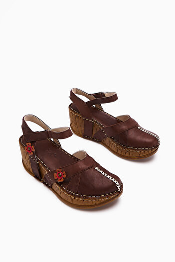Limoya Genuine Leather Katlyn Soil Flower Detailed Closed Toe Wedge Heeled Women's Sandals