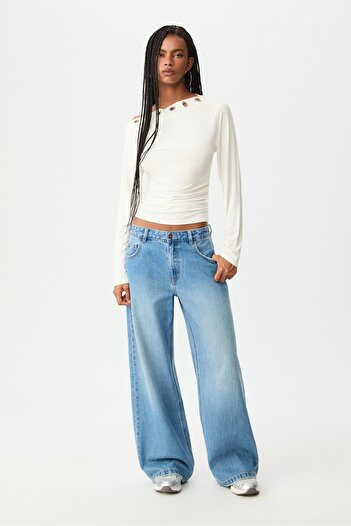 Stradivarius Asimetrik Kuşgözlü Bluz