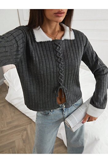 SAYZEN Collar Sleeve Detailed Knitted Sweater