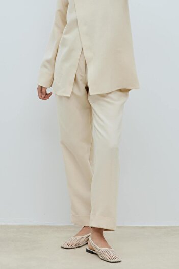 Mahal Bood Pile Detailed Tenzel Trousers