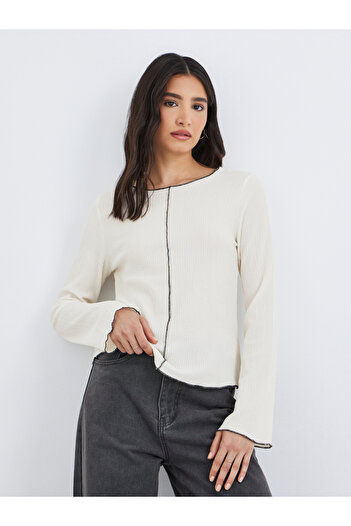 Styli Solid Texture Round Neck Flared Sleeve Top