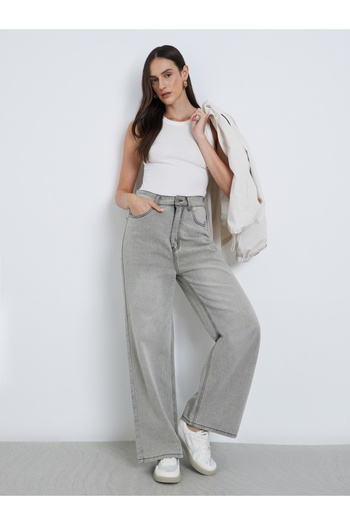 Styli High Rise Straight Fit Faded Jeans