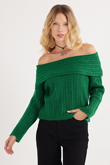 Tudors Women's Regular Fit Classic Cut Long Sleeve Off Shoulder Green Sweater