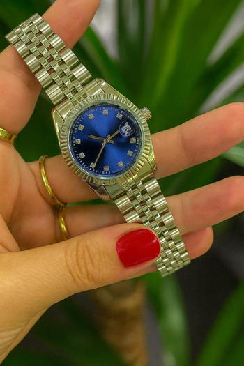 LOOQ Luxury Women's Watch with Calendar
