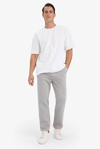 DeFacto Regular Fit Beli Bağcıklı Cepli Düz Paça Kalın Gri Erkek Pantolon D7836AX/GR198
