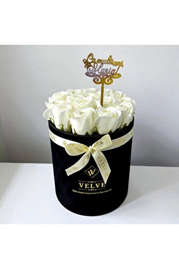 velve Aranjament Crystal Beauty,15 roses soap, cristale, cutie catifea, topper" La multi ani Maria! ", Alb