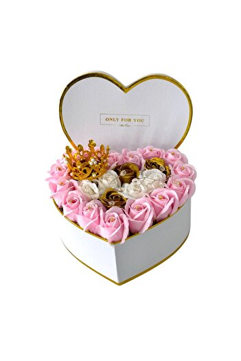 velve Aranjament Royal, 25 trandafiri sapun si accesorii decorative, cutie tip inima, Roz-Alb-Auriu