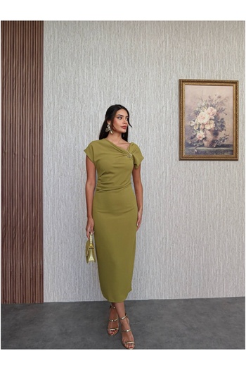 ESRAHELVACI Accesoriu pentru guler Rochie Midi