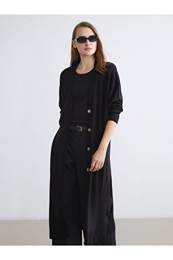 LC Waikiki Leave Your Style with Us |   V-Neck Women's Knitwear Cardigan