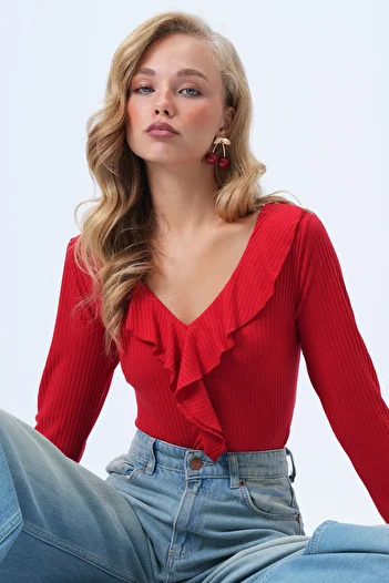 Trend Alaçatı Stili Women's Red V-Neck Front Ruffle Detailed Knitted Blouse Alc-X14363