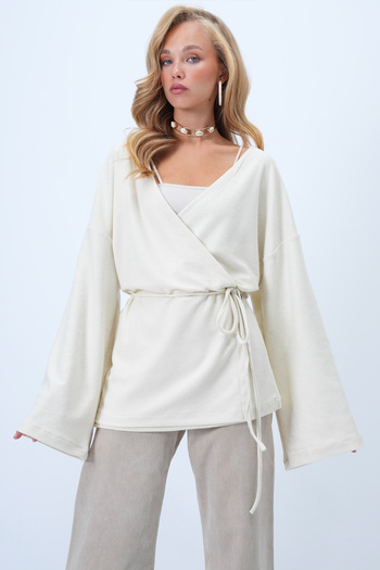 Trend Alaçatı Stili Damen-Cardigan in Ecru mit zweireihigem Schnitt, V-Ausschnitt und Schnürdetail Alc-X14410