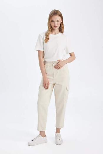 DeFacto White Jeans with High Waist and Cargo Pockets - C1255AX24SM
