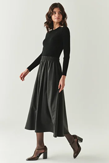 Exquise Regular Midi Gray Skirt with Elastic Waist and Pockets