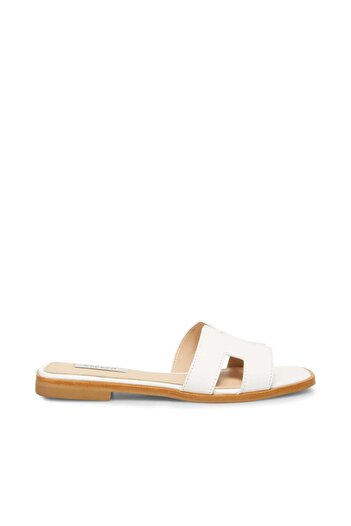 Steve Madden Womens Hadyn White Leather Flat Sandals