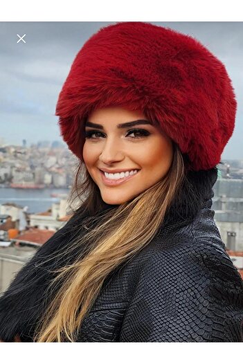 Reform قبعة نسائية من الفرو/الفراء الصناعي قبعة نسائية بتصميم أنيق