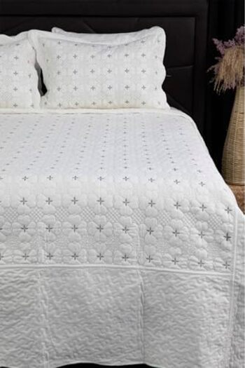 STOREMAX Snshop Embroidered Quilted Double Bedspread - Silver 467437