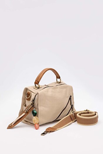 Levidor Cream cross zipper detailed backpack