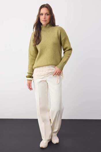 Trendyol Collection Wardrobe Essentials Pulover din amestec de lână verde uleios, cu croiala largă, cu textura moale |   TWOAW26KZ00063