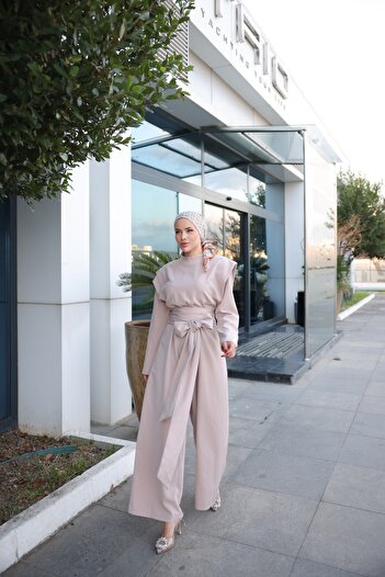 Wovi Women's Wide Belt Zippered Hijab Jumpsuit Salopet