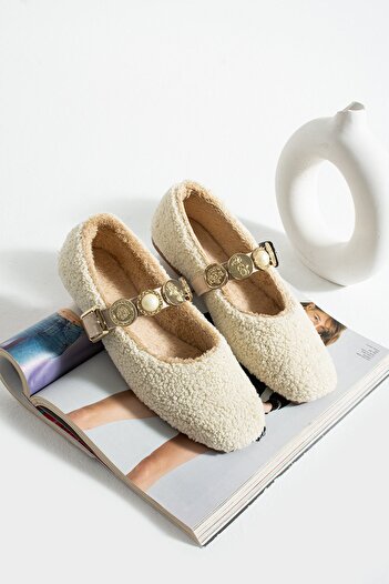 Slipcat Women's Plush Buckle Detail Flat Sole Home Ballerinas