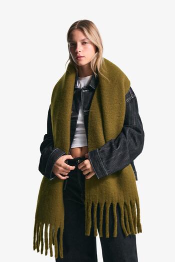 Bershka Solid-coloured scarf