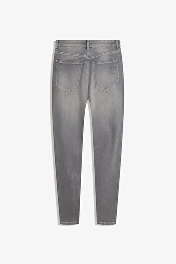 Bershka Ripped carrot fit jeans