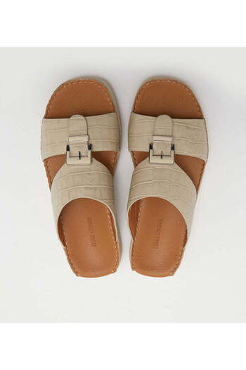 Steve Madden Mens Sm02-A White Arabic Sandals