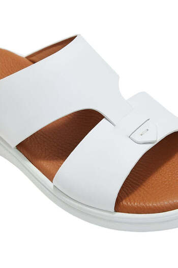 Steve Madden Mens Stht-242 White Arabic Sandals