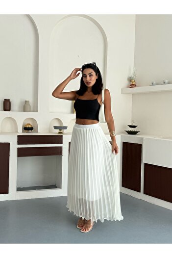 NEVVARE Black Donette Pleated Skirt