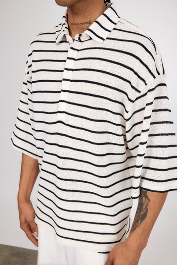 İLKCET MODA Button Collar Black Half Sleeve Oversize Striped Tshirt