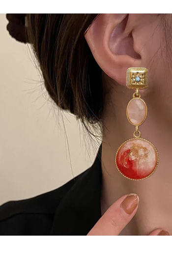 CAŞ DEKORASYON Gold Color Stone Dangle Earrings (Pair)