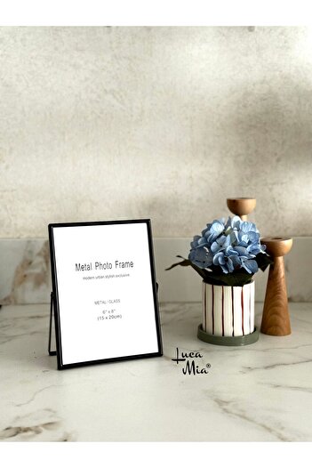 Luca Mia Auren Metal Desktop Picture Frame (15X20 cm) Black – Frame, Modern Metal Design