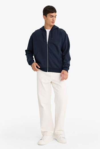 DeFacto Comfort Fit Hooded Basic Plain Sweatshirt with Soft Furry Inside, Thick Zipper and Pockets D7599Ax25Au