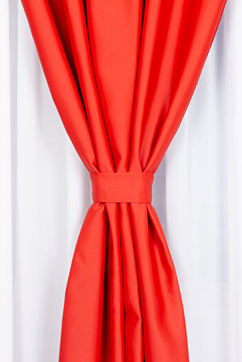 Harnicuta Set of 2 Refined Red Blackout Curtains with Rejansa, Choice of Dimensions: Width x Height