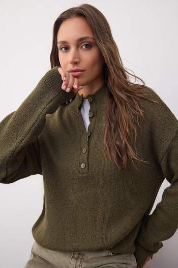 Trendyol Collection Wardrobe Essentials Khaki Soft Textured Sweater |   Twoaw26Kz000740