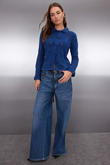Trendyol Collection Indigo Fitted Bodycon Boucle Yarn Knitwear Cardigan Twoaw26Hi00192