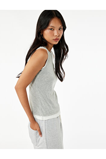 Koton Slim Fit Crew Neck Piping Sleeveless Blouse