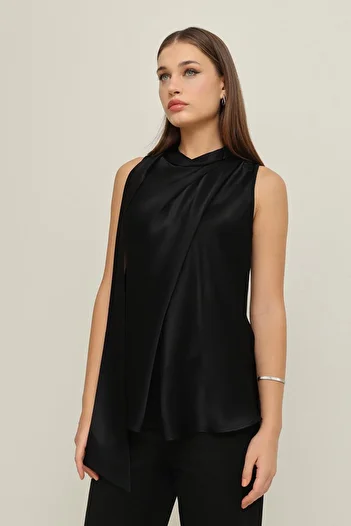 Setre Black Sleeveless Asymmetrical Turtleneck Shawl Detailed Knitwear