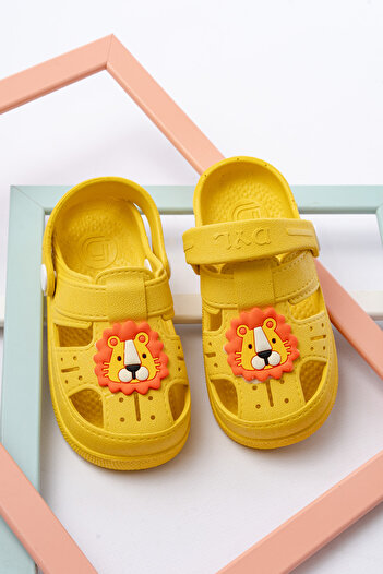 saramary Yellow Children's Daily Orthopedic Non-Slip Sole Animal Figured Sandals Slippers