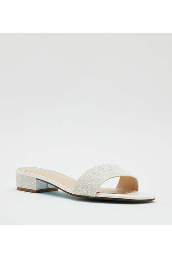 Steve Madden Womens Kimberoff White Pearl Flat Sandals