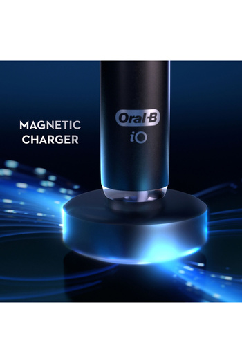 Oral-B iO8 Battery Toothbrush