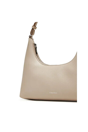 Calvin Klein Calvin Klein Kadın Çapraz Çanta LV04F3272G338