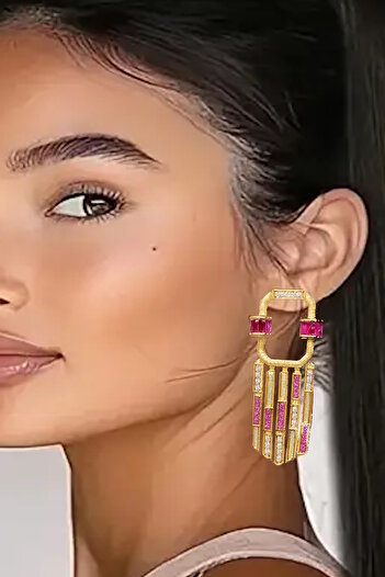 CAŞ DEKORASYON Gold Color Rhinestone Earrings (Pair)