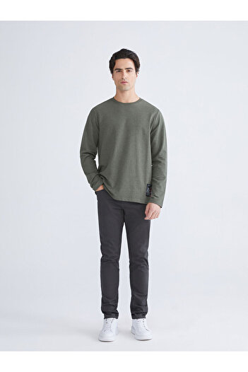 LC Waikiki Sparkling Choices from Shining Store |   Crew Neck Long Sleeve Printed Men's T-Shirt